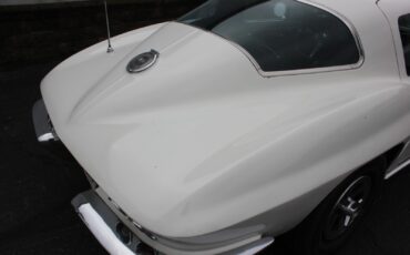 Chevrolet-Corvette-1966-Coupe-37