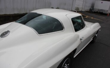 Chevrolet-Corvette-1966-Coupe-38