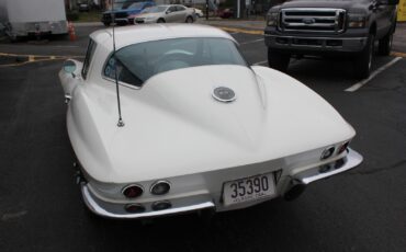 Chevrolet-Corvette-1966-Coupe-6