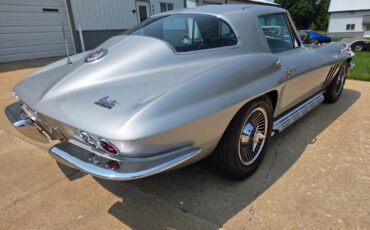Chevrolet-Corvette-1966-Coupe-6