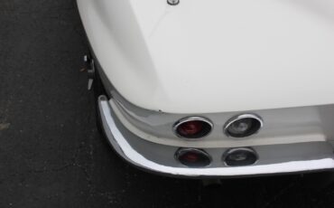 Chevrolet-Corvette-1966-Coupe-9