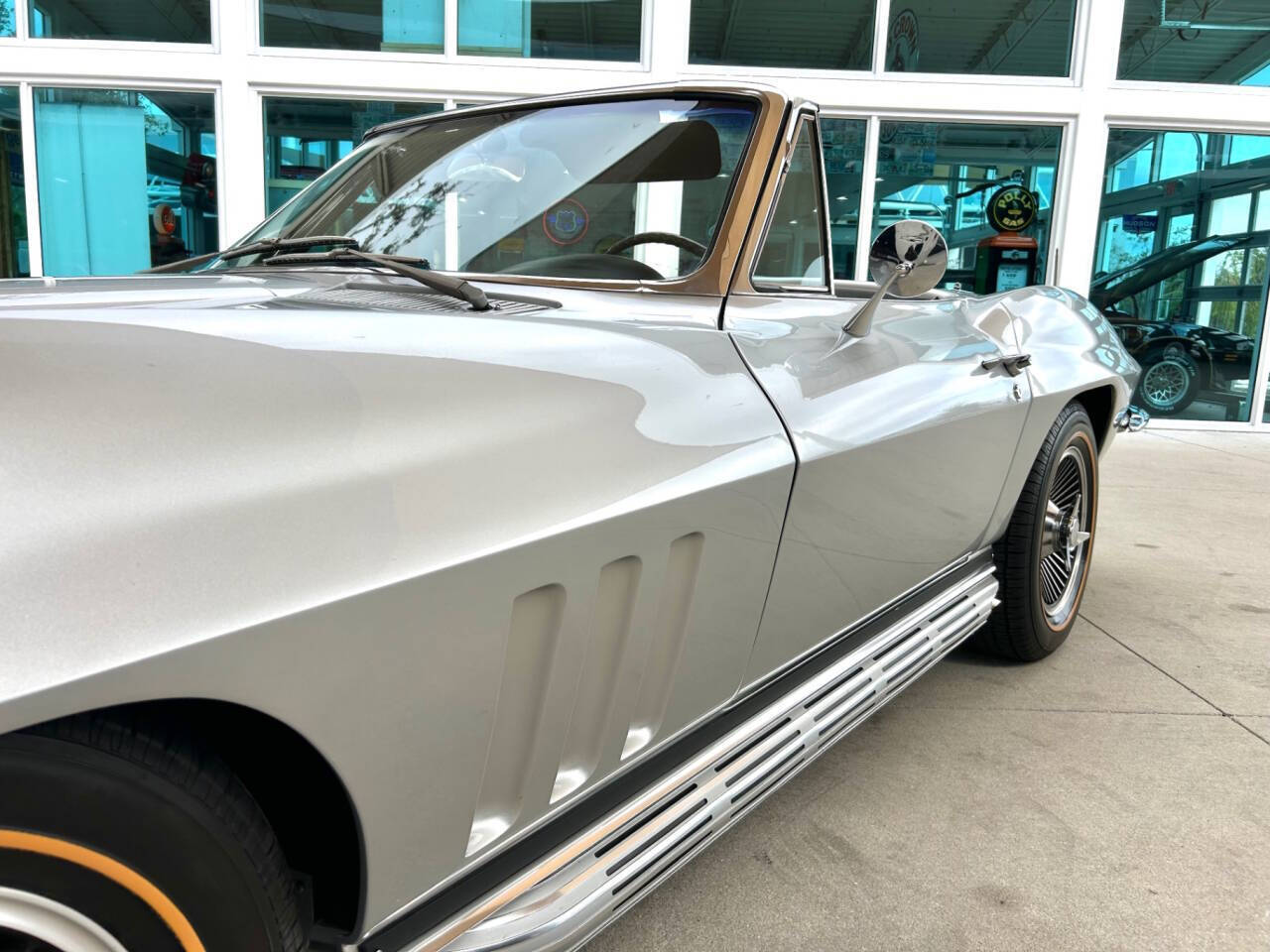 Chevrolet-Corvette-1966-Hatchback-11