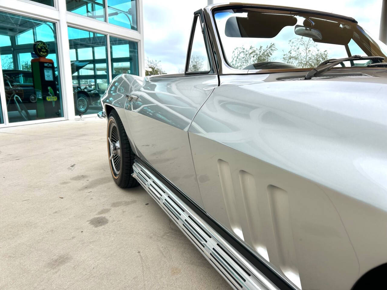 Chevrolet-Corvette-1966-Hatchback-16