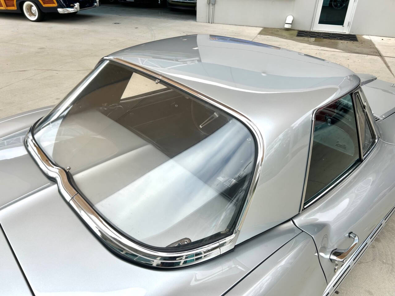 Chevrolet-Corvette-1966-Hatchback-23