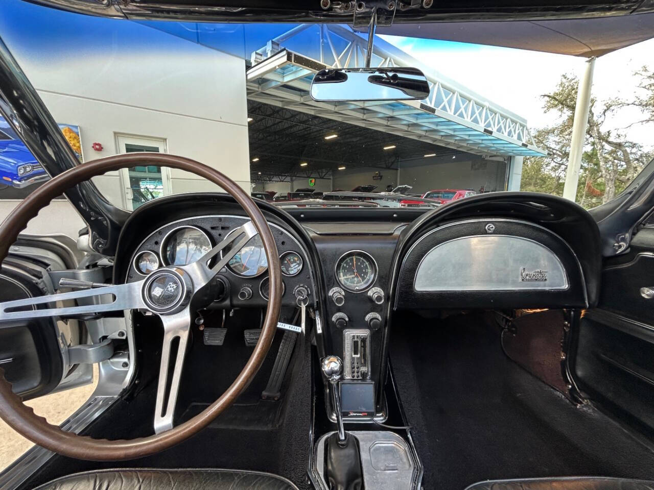 Chevrolet-Corvette-1966-Hatchback-32