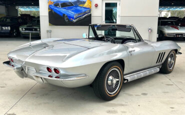 Chevrolet-Corvette-1966-Hatchback-4