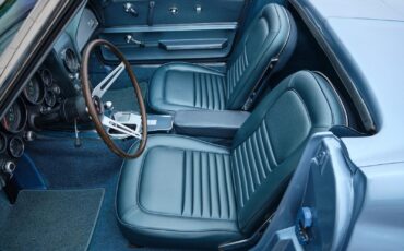 Chevrolet-Corvette-1967-2-Door-12