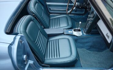 Chevrolet-Corvette-1967-2-Door-14