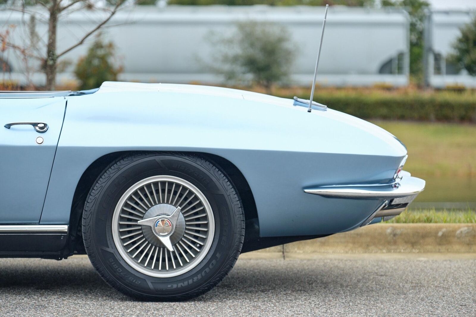 Chevrolet-Corvette-1967-2-Door-21