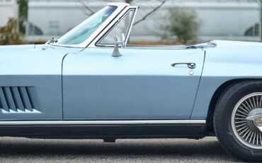 Chevrolet-Corvette-1967-2-Door-22