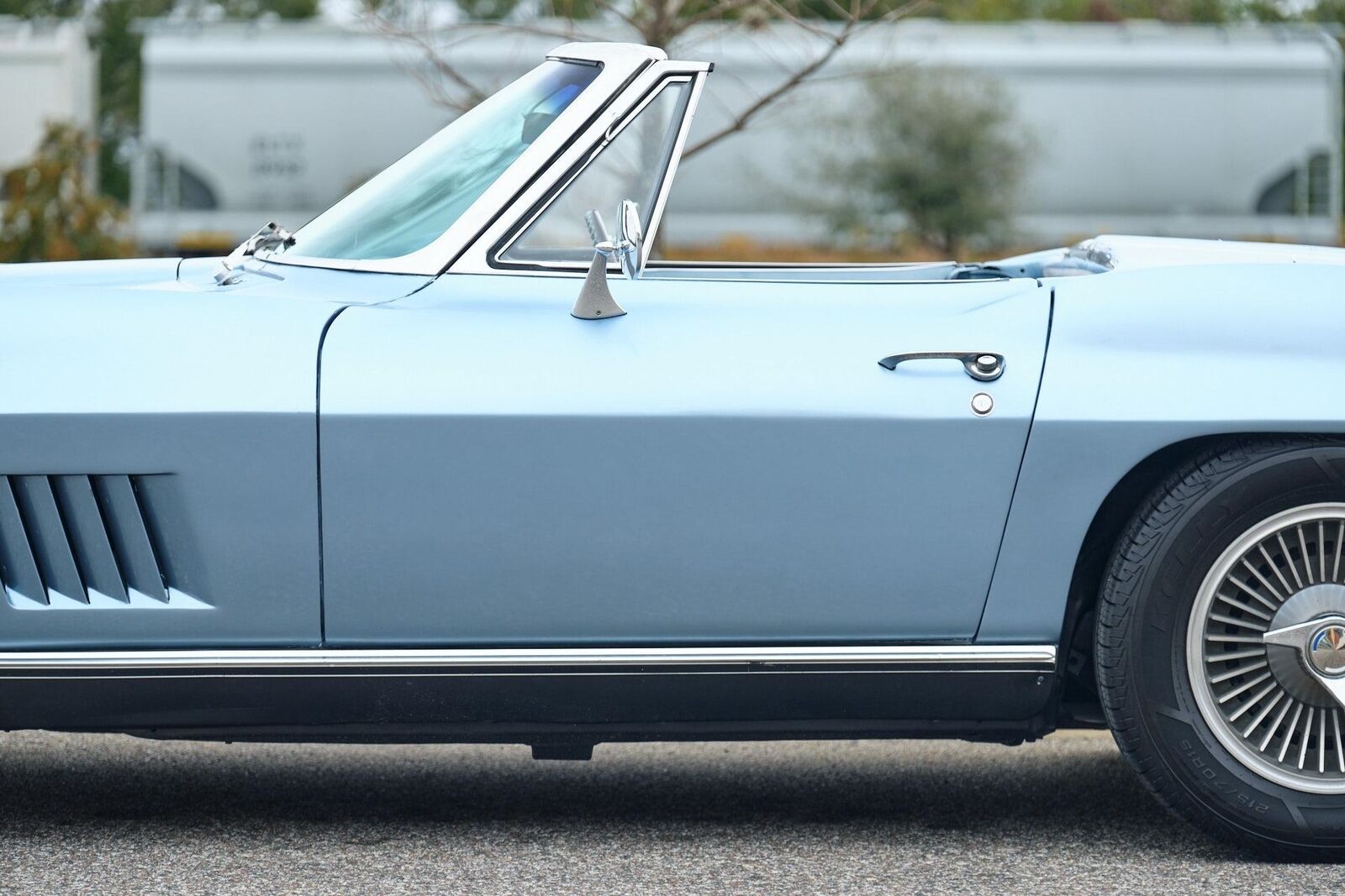 Chevrolet-Corvette-1967-2-Door-22