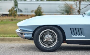 Chevrolet-Corvette-1967-2-Door-23