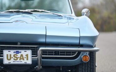 Chevrolet-Corvette-1967-2-Door-24