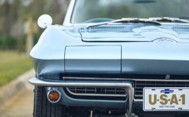 Chevrolet-Corvette-1967-2-Door-25