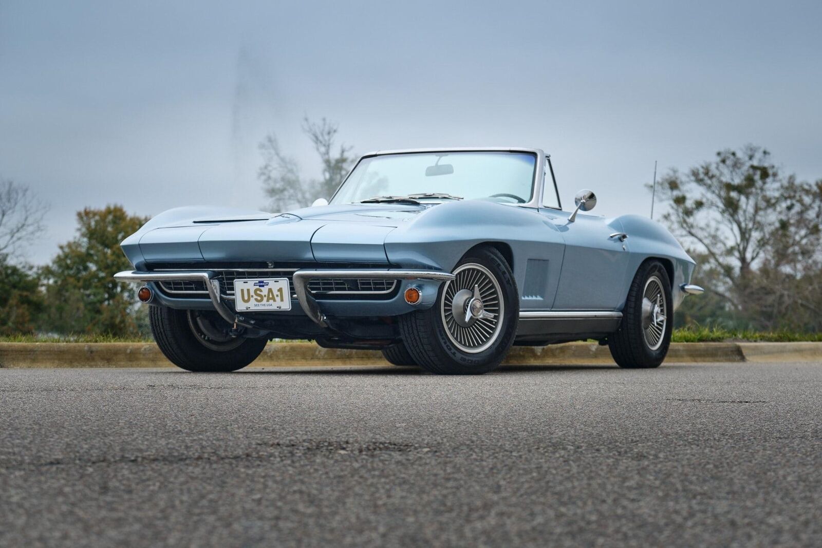 Chevrolet-Corvette-1967-2-Door-30