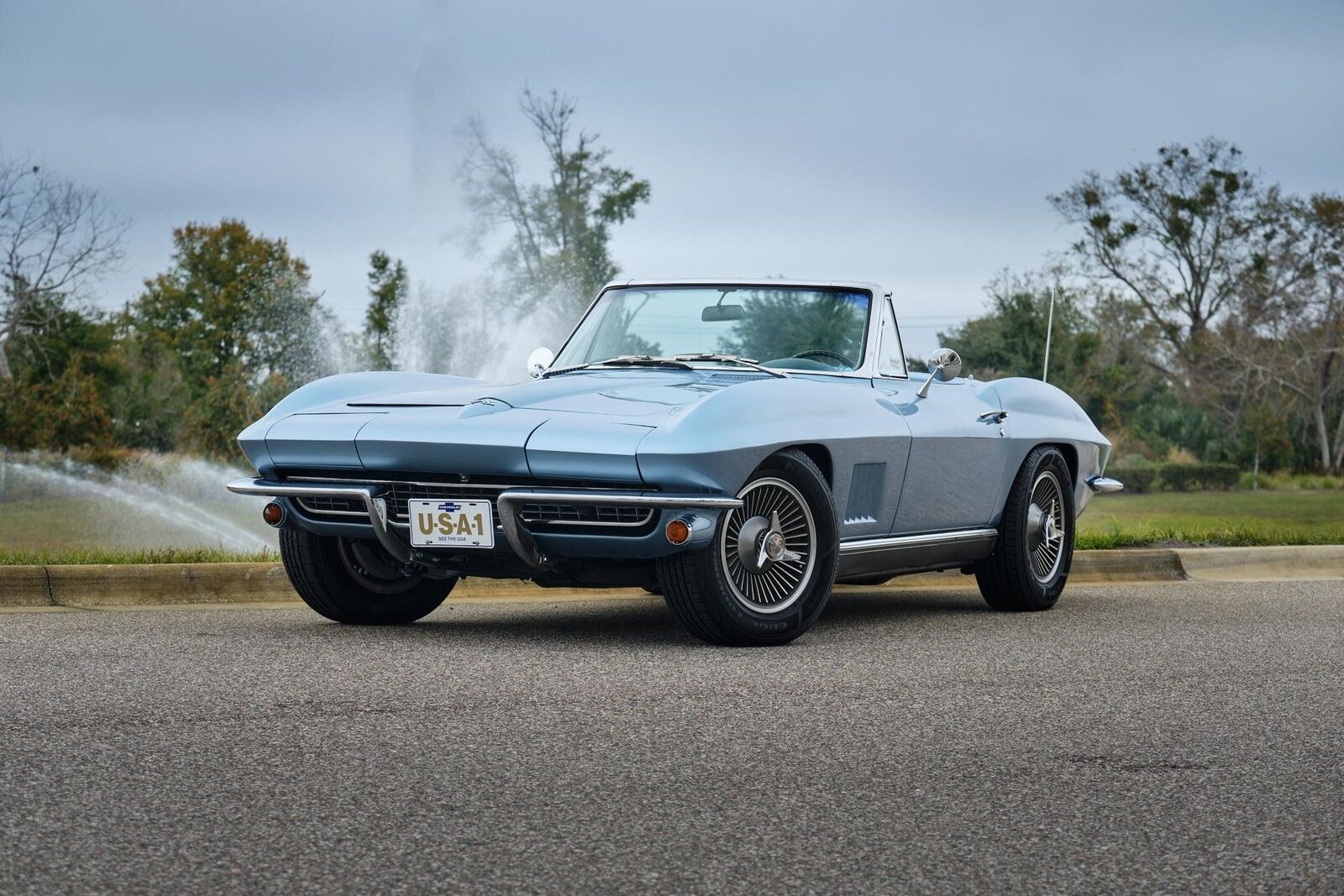 Chevrolet-Corvette-1967-2-Door-31