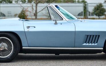 Chevrolet-Corvette-1967-2-Door-38