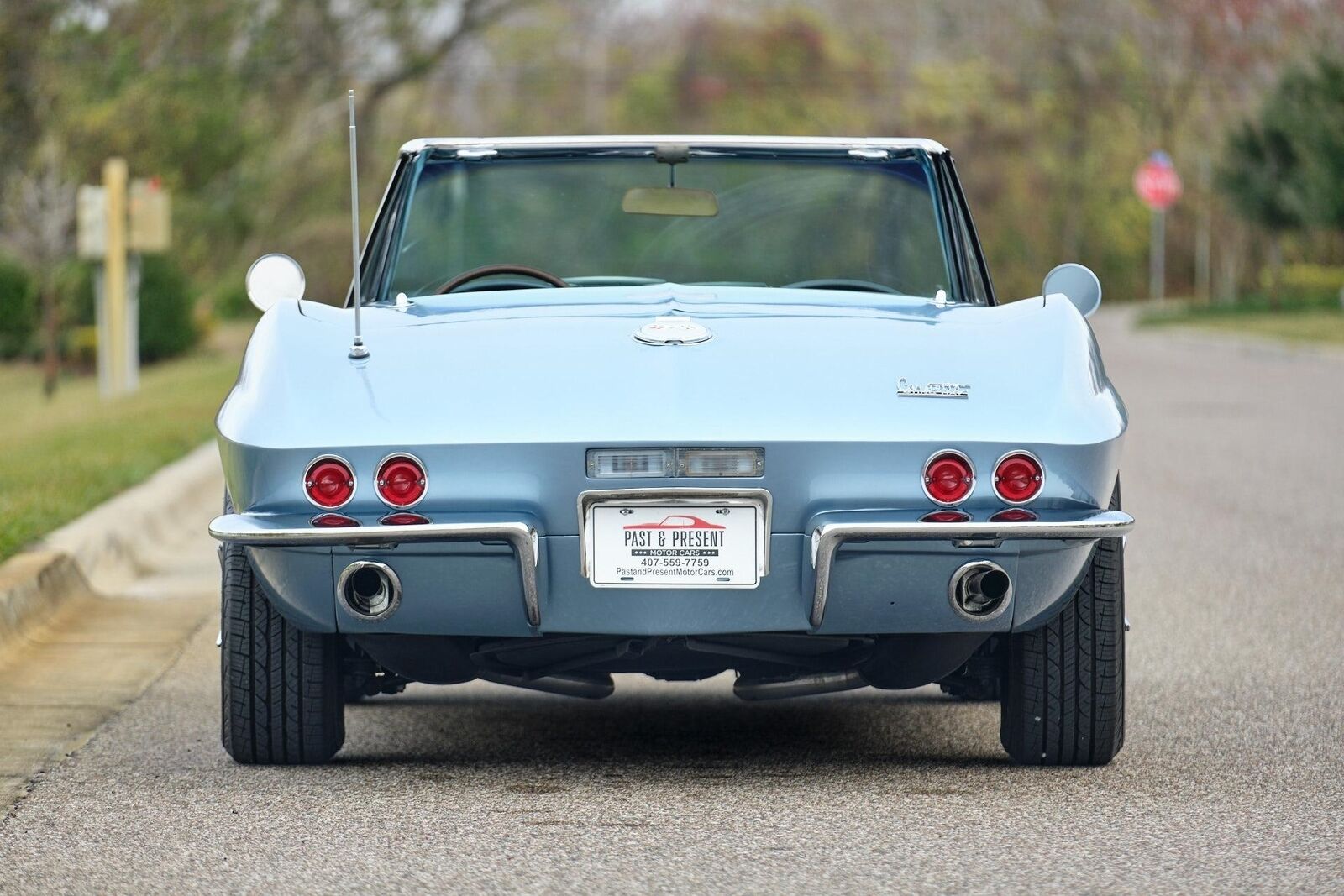 Chevrolet-Corvette-1967-2-Door-4