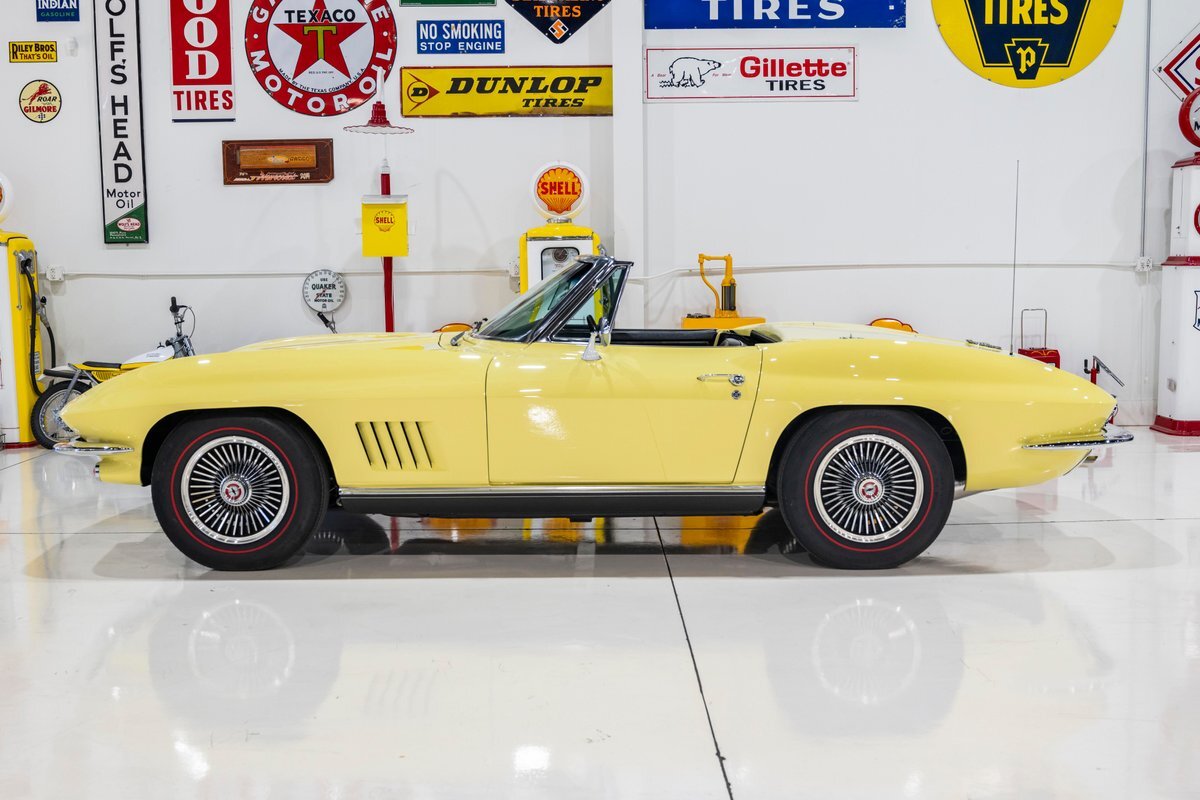 Chevrolet-Corvette-1967-22