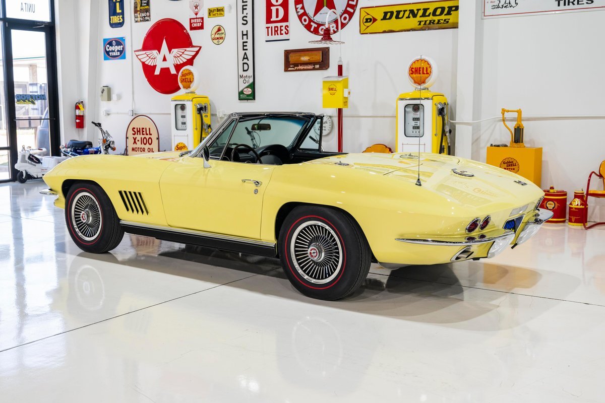 Chevrolet-Corvette-1967-23