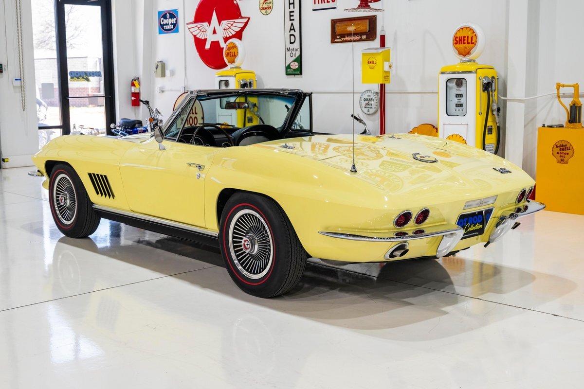 Chevrolet-Corvette-1967-24