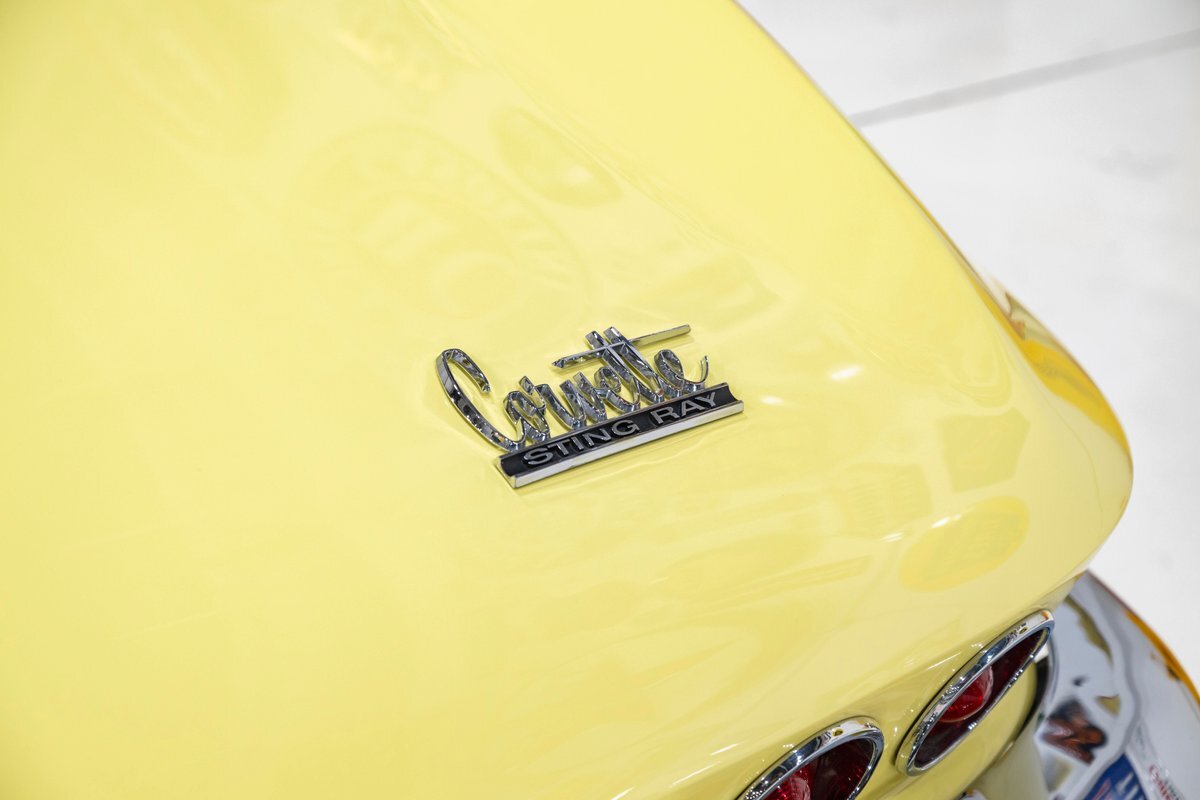 Chevrolet-Corvette-1967-27