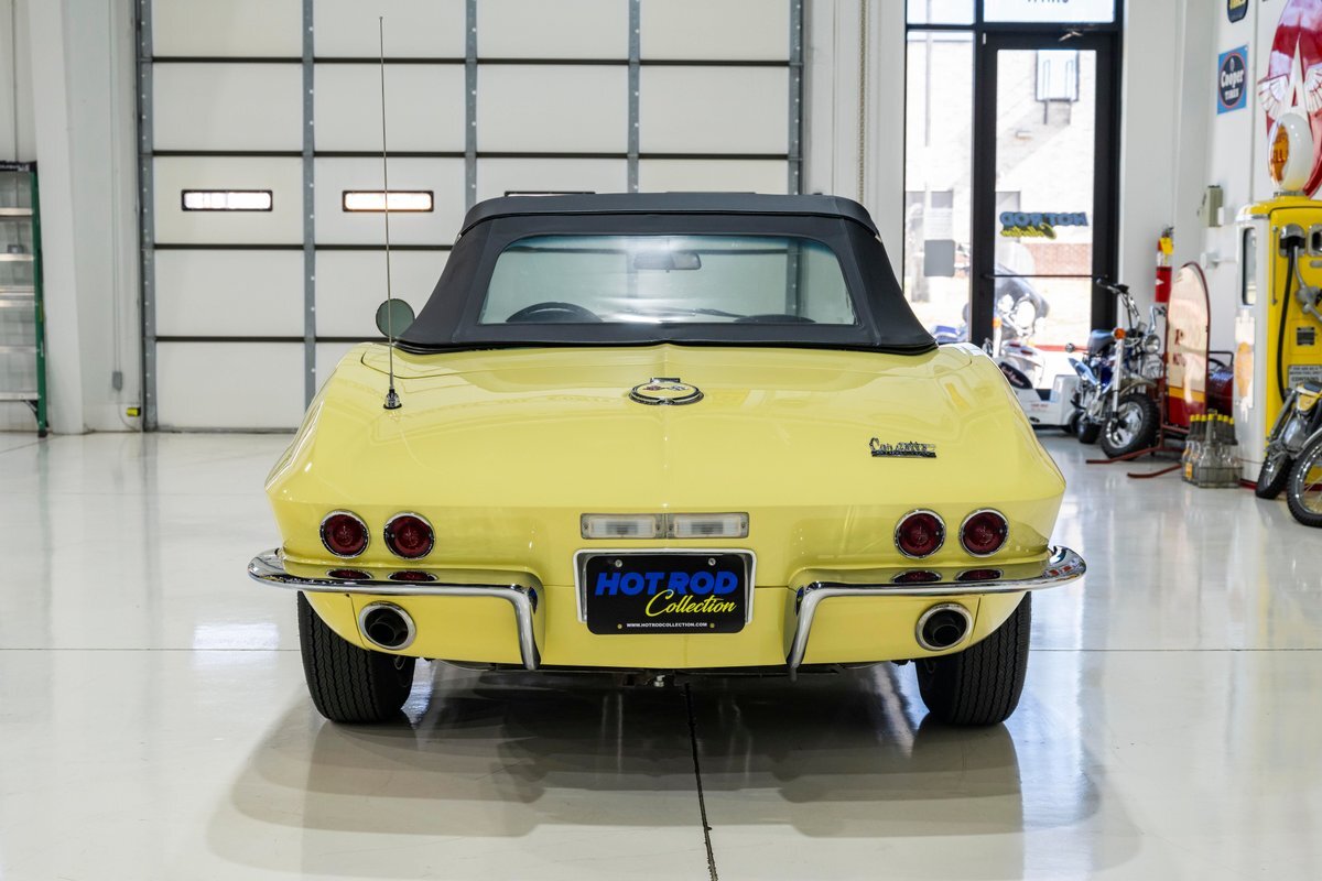 Chevrolet-Corvette-1967-8