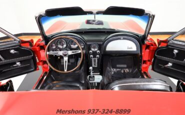 Chevrolet-Corvette-1967-Convertible-1