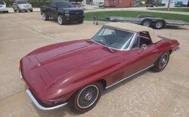 Chevrolet-Corvette-1967-Convertible-1