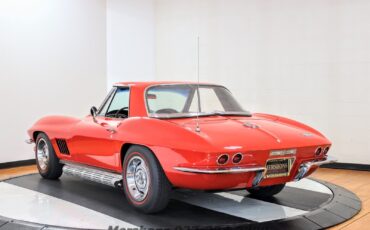 Chevrolet-Corvette-1967-Convertible-10