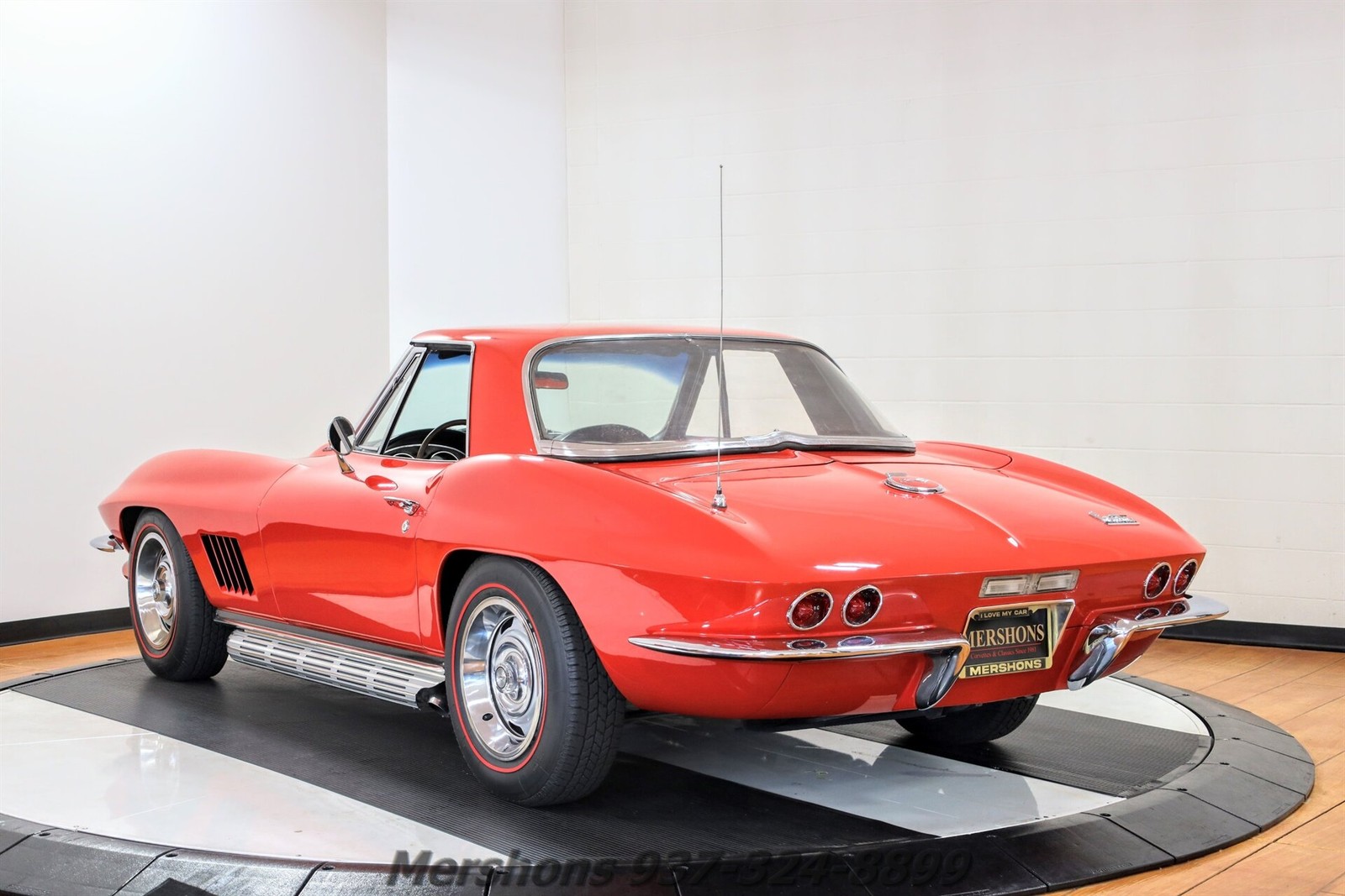 Chevrolet-Corvette-1967-Convertible-10