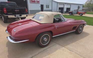 Chevrolet-Corvette-1967-Convertible-12