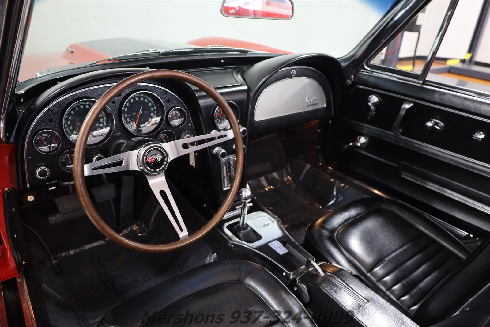 Chevrolet-Corvette-1967-Convertible-14