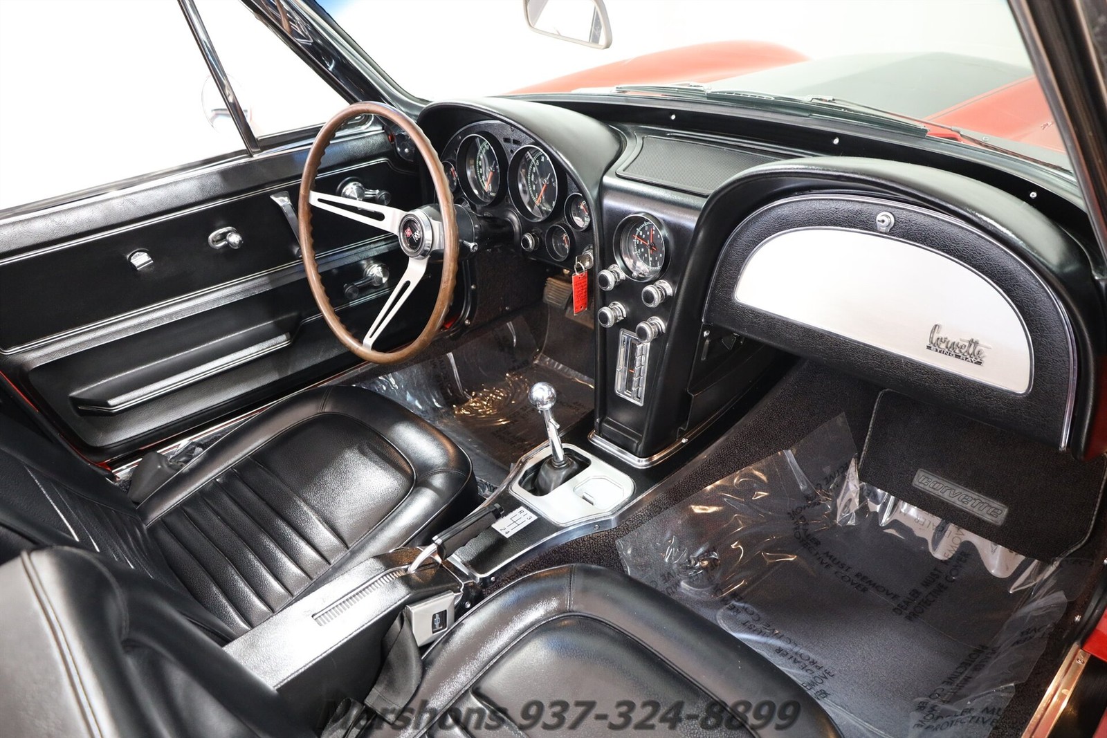 Chevrolet-Corvette-1967-Convertible-15