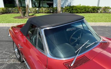 Chevrolet-Corvette-1967-Convertible-17
