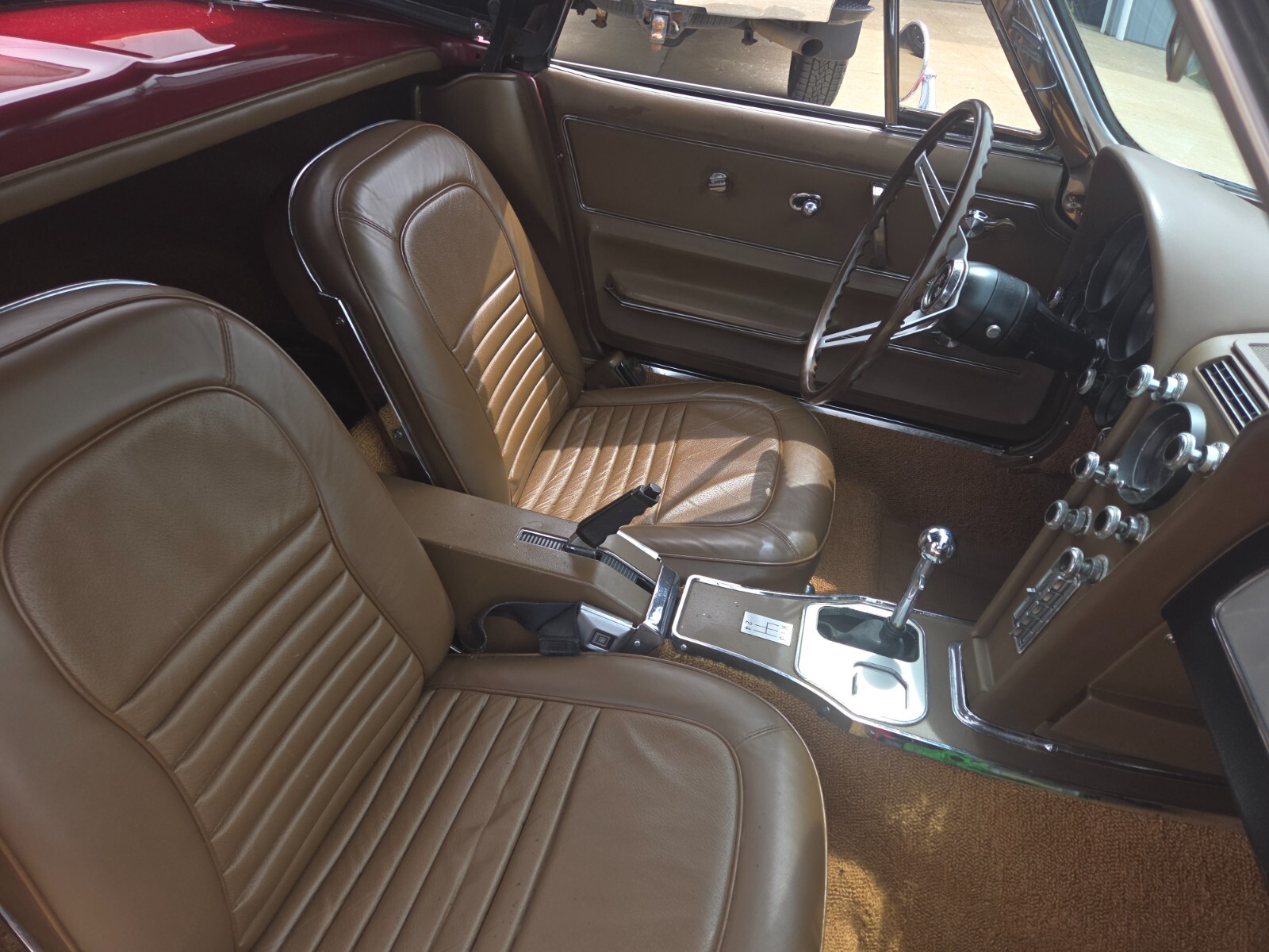 Chevrolet-Corvette-1967-Convertible-19
