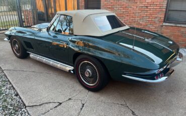 Chevrolet-Corvette-1967-Convertible-2