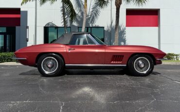 Chevrolet-Corvette-1967-Convertible-2