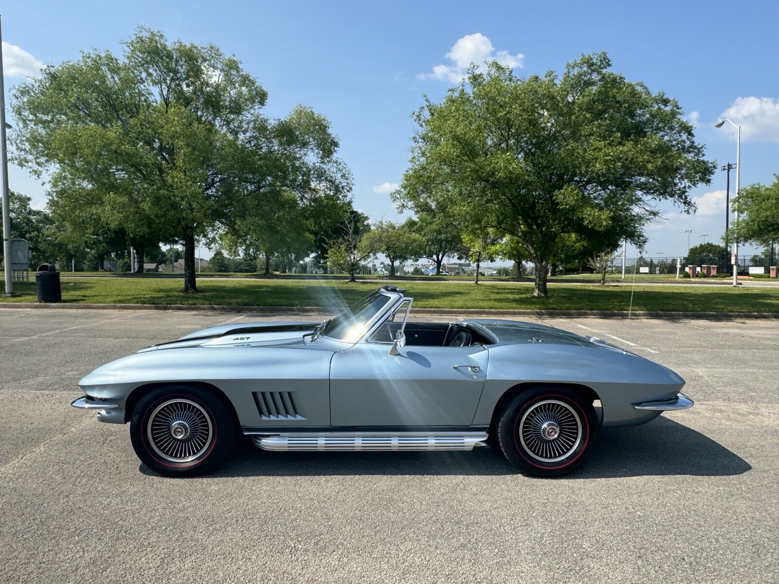 Chevrolet-Corvette-1967-Convertible-3