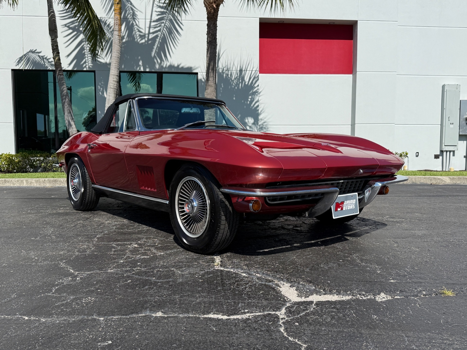 Chevrolet-Corvette-1967-Convertible-3