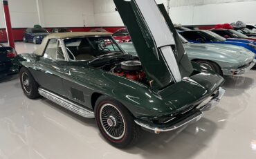 Chevrolet-Corvette-1967-Convertible-30