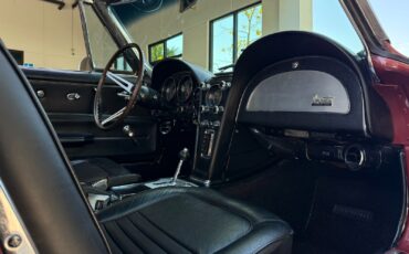 Chevrolet-Corvette-1967-Convertible-36