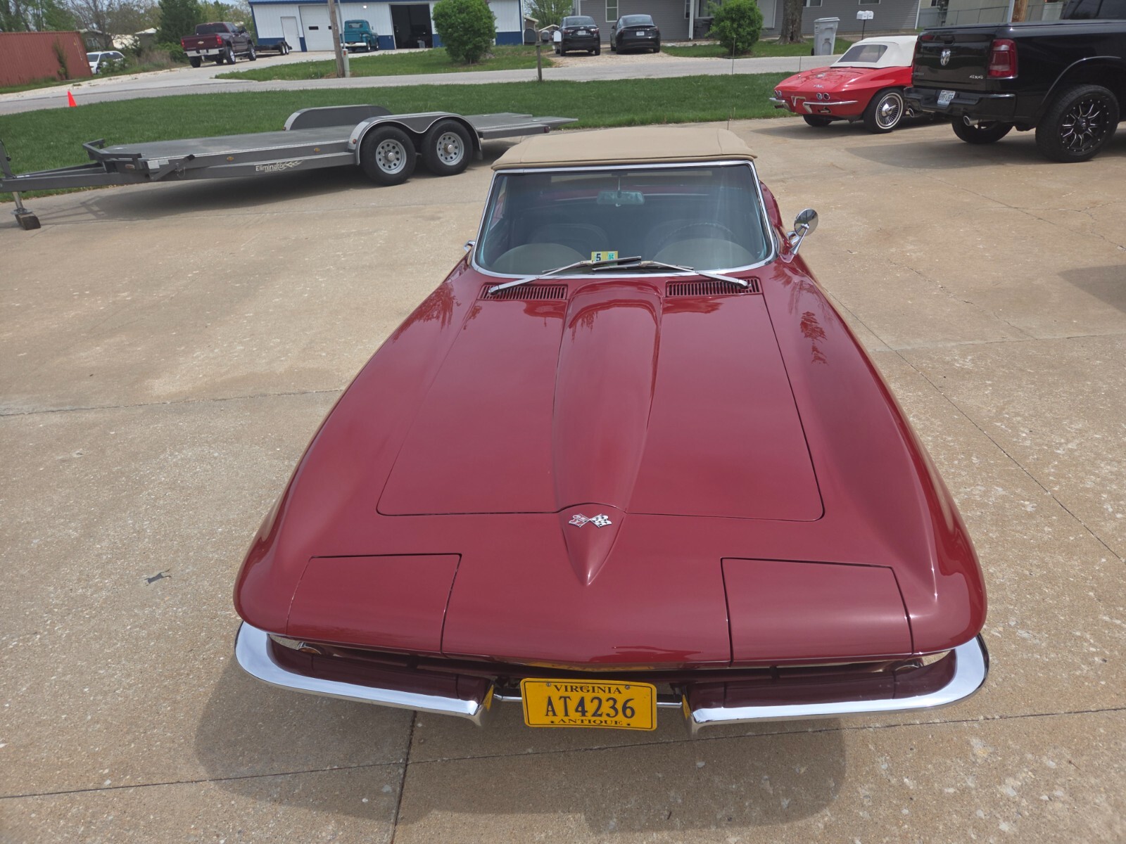 Chevrolet-Corvette-1967-Convertible-4