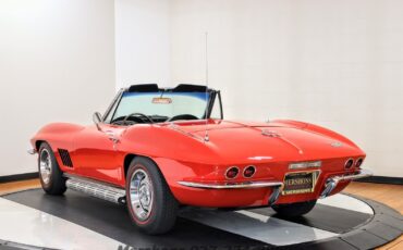 Chevrolet-Corvette-1967-Convertible-5