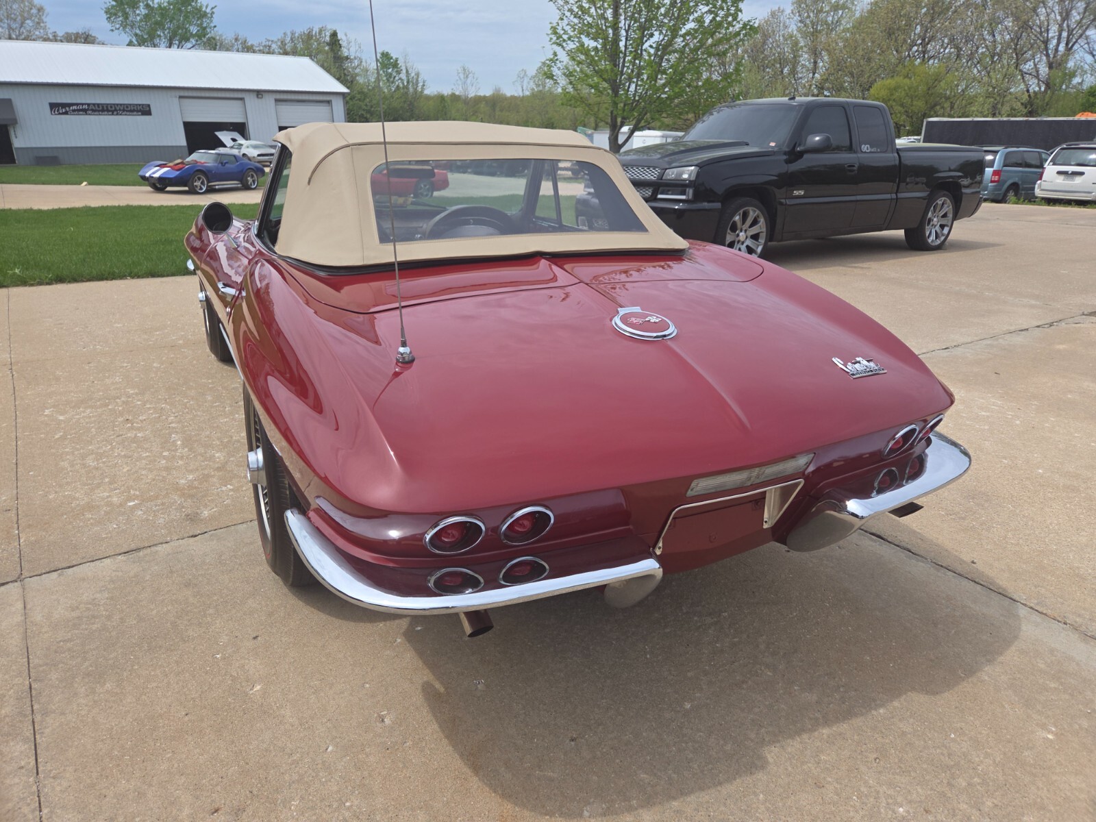 Chevrolet-Corvette-1967-Convertible-5