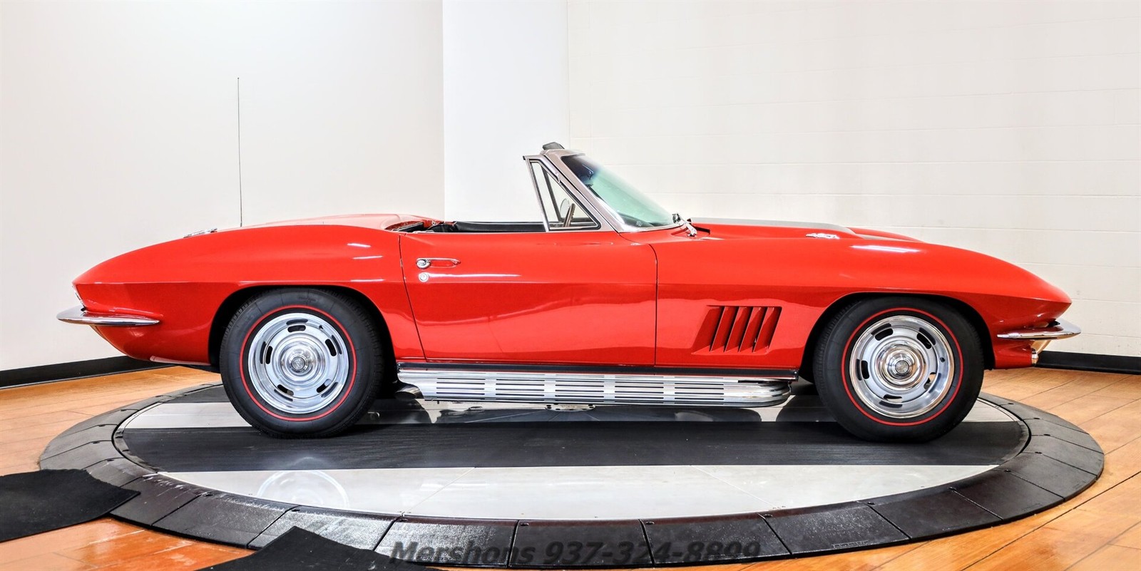 Chevrolet-Corvette-1967-Convertible-7
