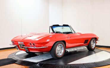 Chevrolet-Corvette-1967-Convertible-8