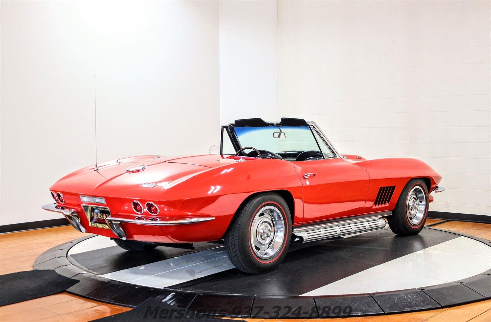 Chevrolet-Corvette-1967-Convertible-8