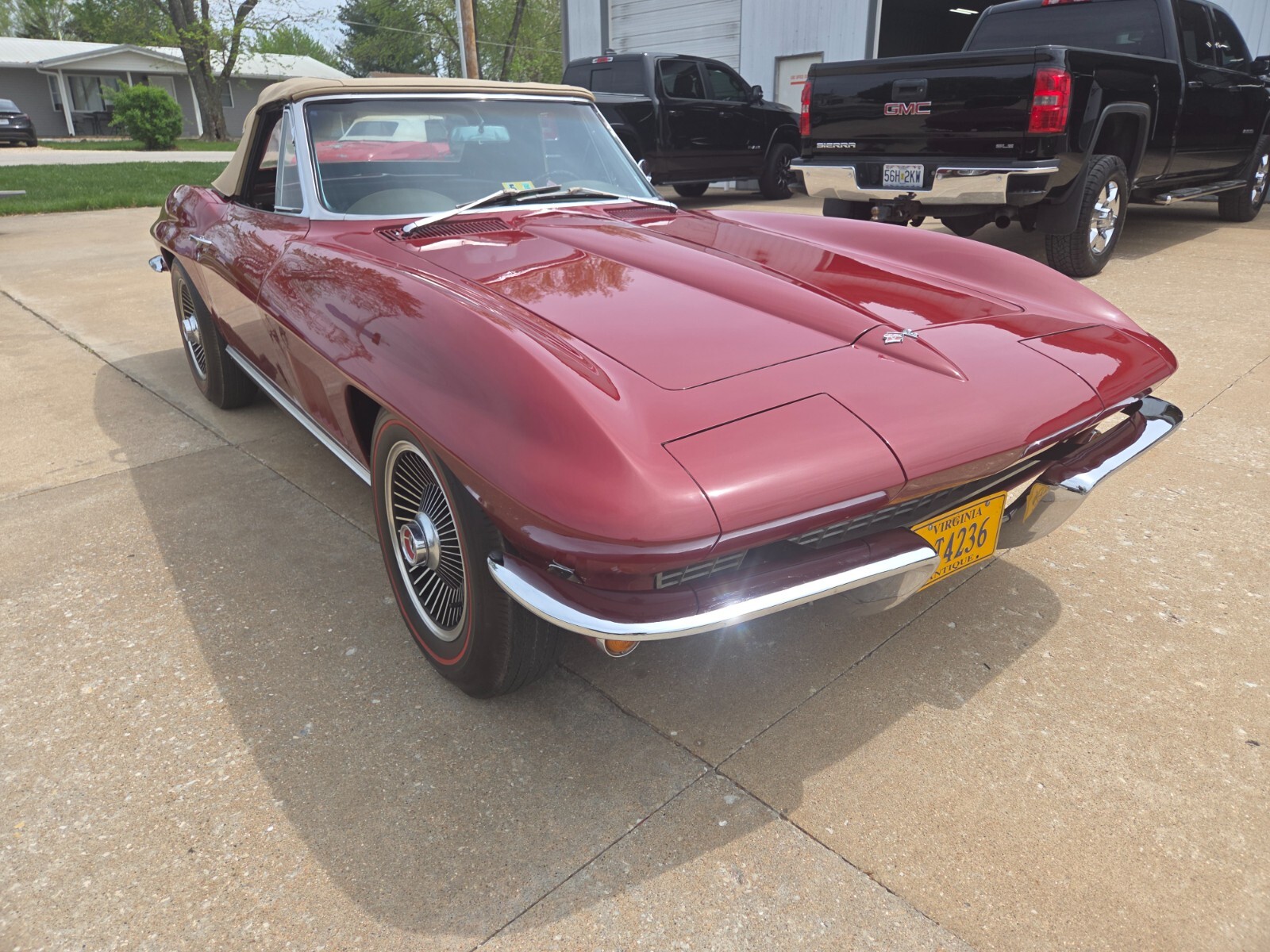 Chevrolet-Corvette-1967-Convertible-8