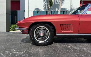 Chevrolet-Corvette-1967-Convertible-9